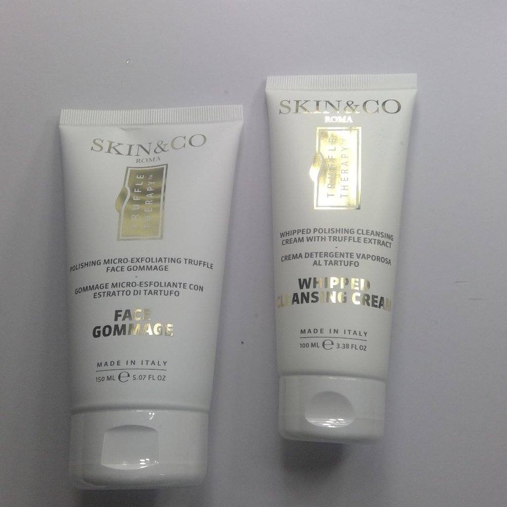 Skin & Co Roma  Face Cleanser & Exfoliator New